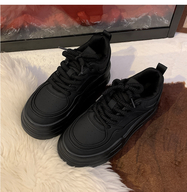 Elevé Platform Sneakers – Lightweight Lift in White