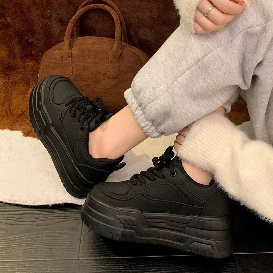 Elevé Platform Sneakers – Lightweight Lift in White